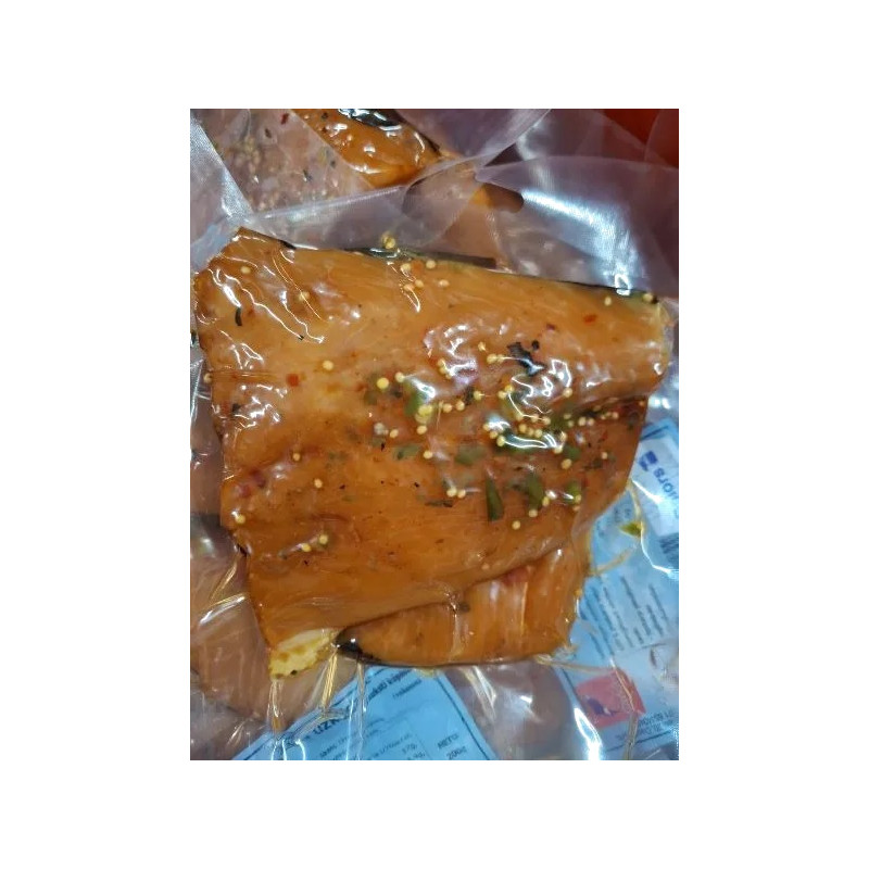 B321 ONIORS SALMON SNAKS 12X200G